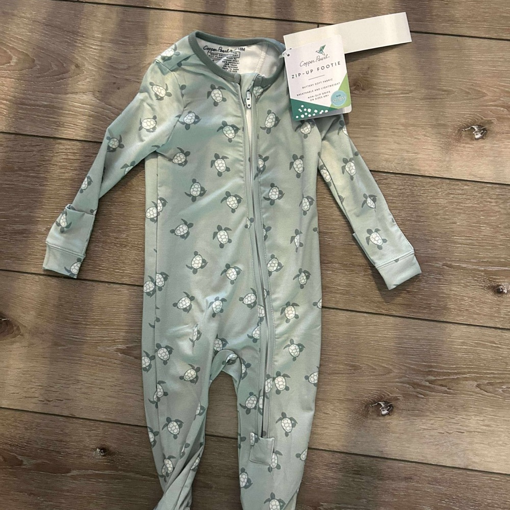 Cozy Turtle Print Zip-Up Footie - Mint Green